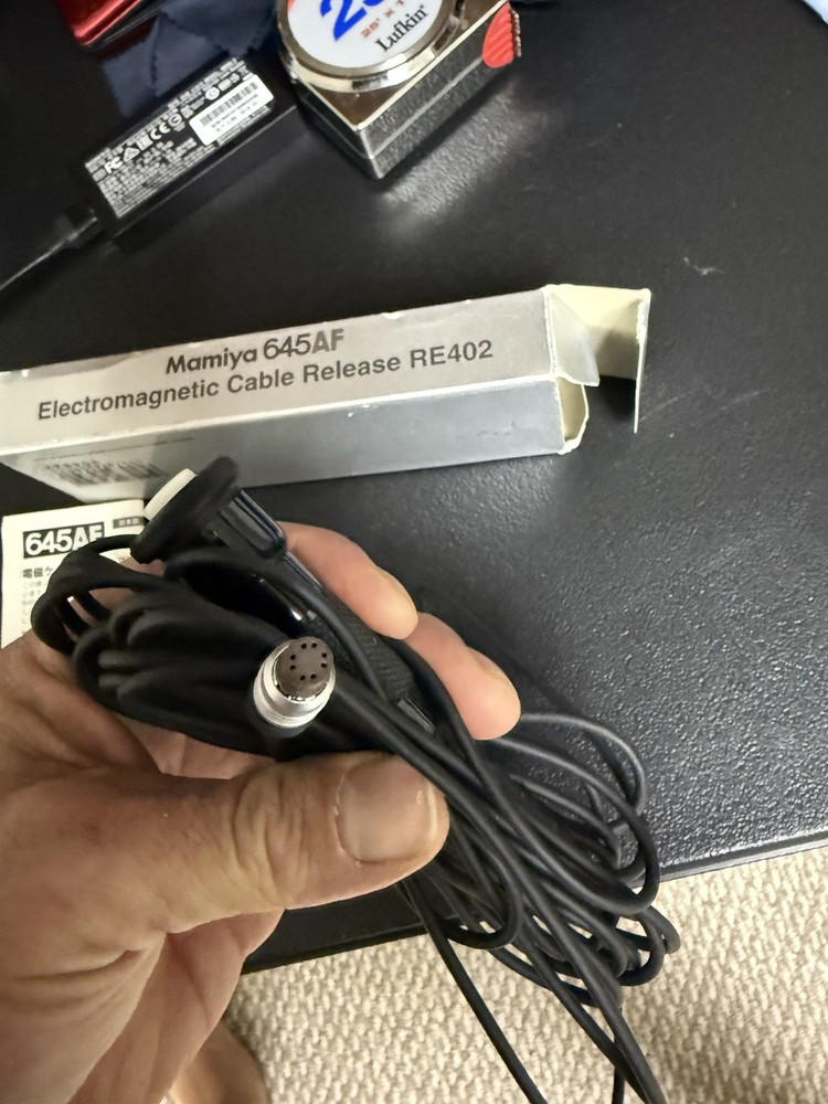 Mamiya 645AF Df Df+ Electromagnetic Cable Release RE402 boxed