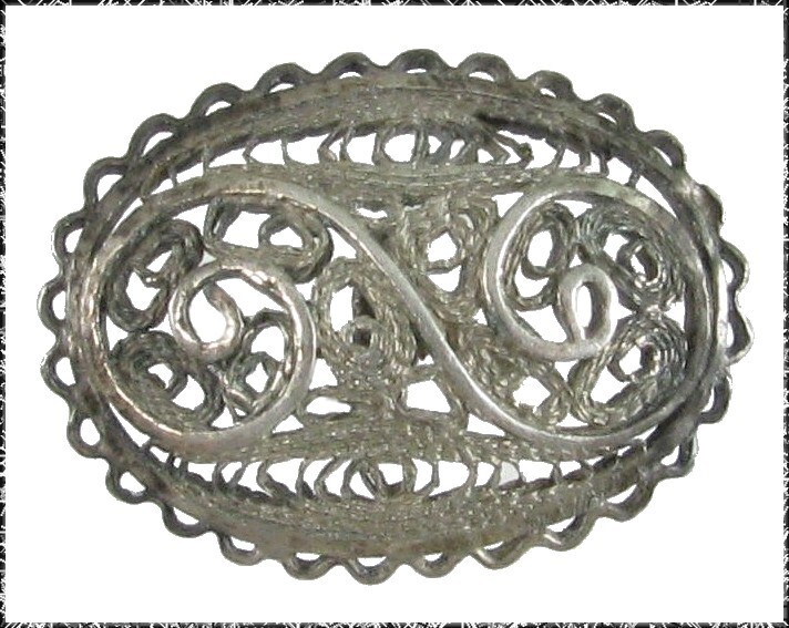 Vintage Oval Silver Filigree Button, Scalloped Border
