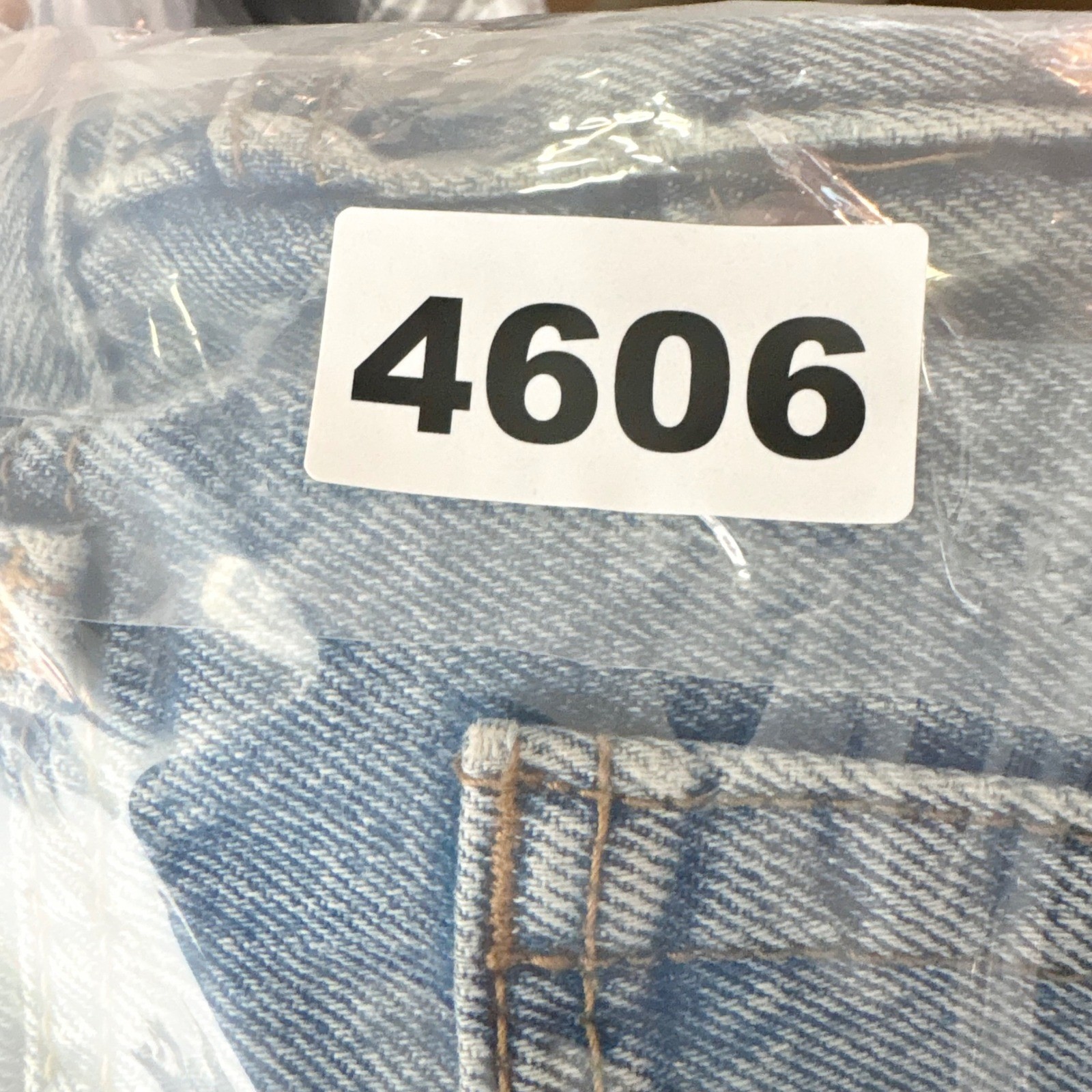 Levis Wedgie Straight Jeans Light Wash Raw Hem Womens 27 High Rise 100% Cotton