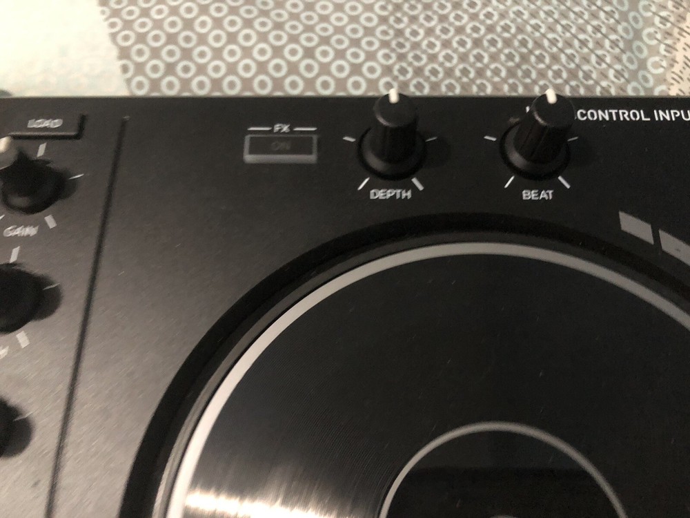 Hercules DJ DJControl Inpulse 300 MK2 Black With Case