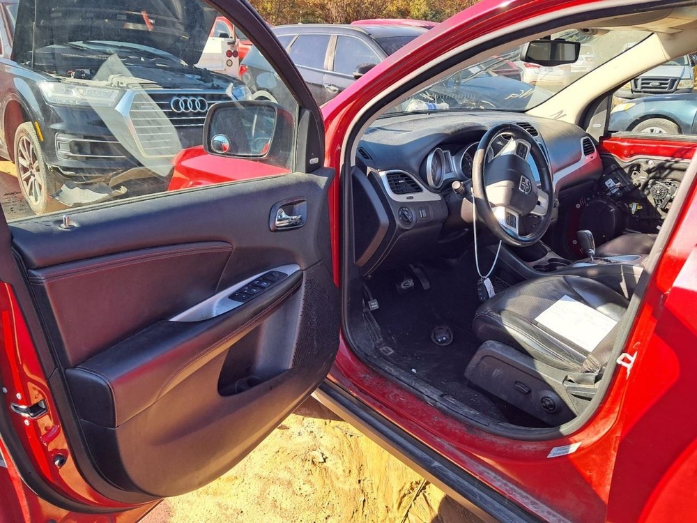JOURNEY 2017 Glove Box 4850068