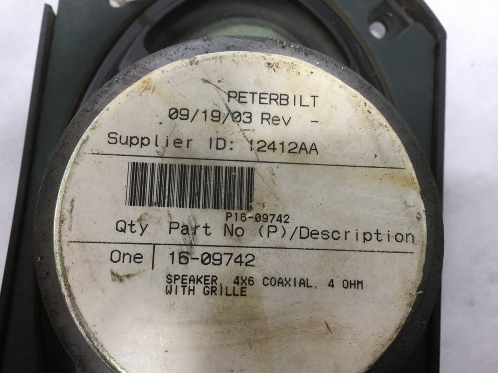Peterbilt 379 Cab Interior Part SPEAKER