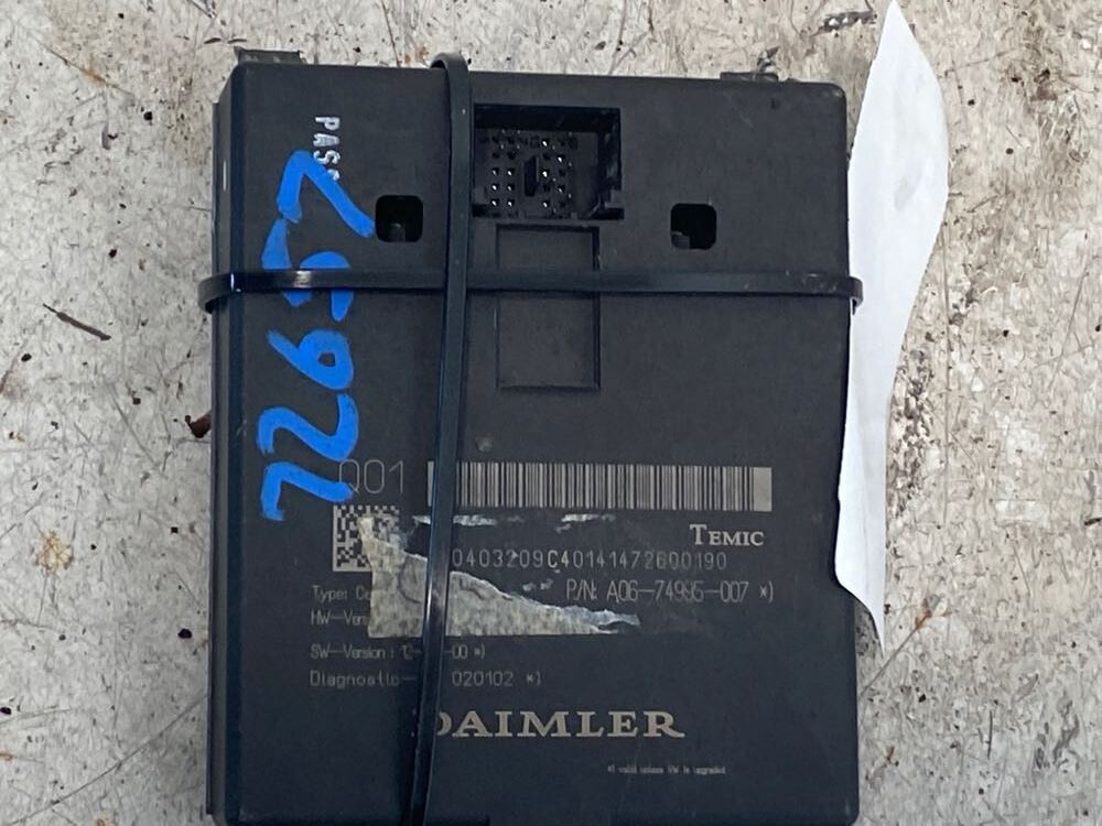 2015 Freightliner Cascadia Cab Module A0674995007 (650-10580)
