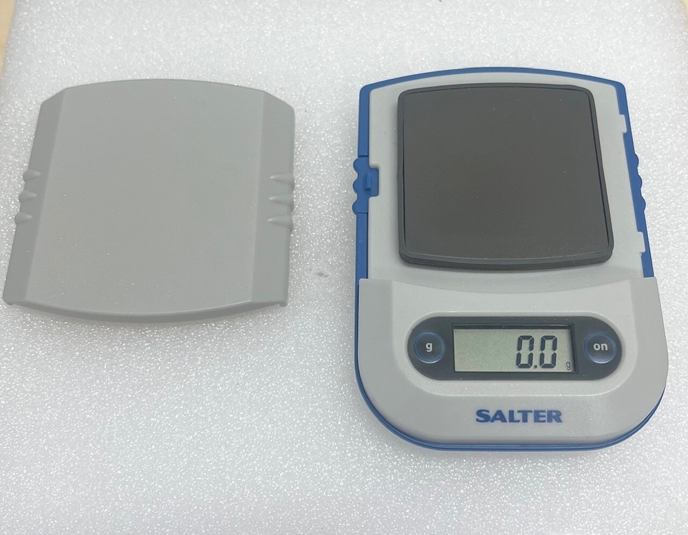 Salter Model 1250 8oz Digital Scale