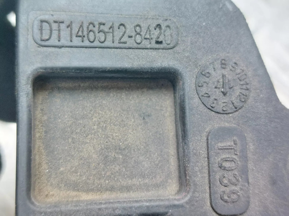 FIAT TIPO RADIATOR MOUNT BRACKET RIGHT DRIVER SIDE 2017