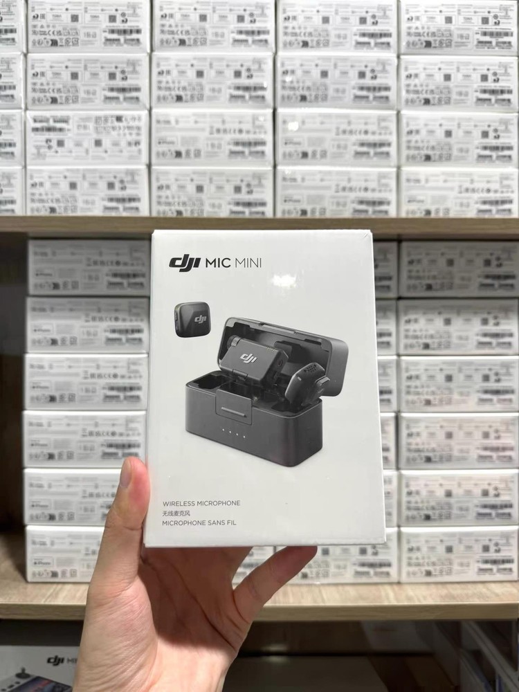 DJI Mic Mini (2 TX + 1 RX + Charging Case) Wireless Microphone for iPhone/Camera