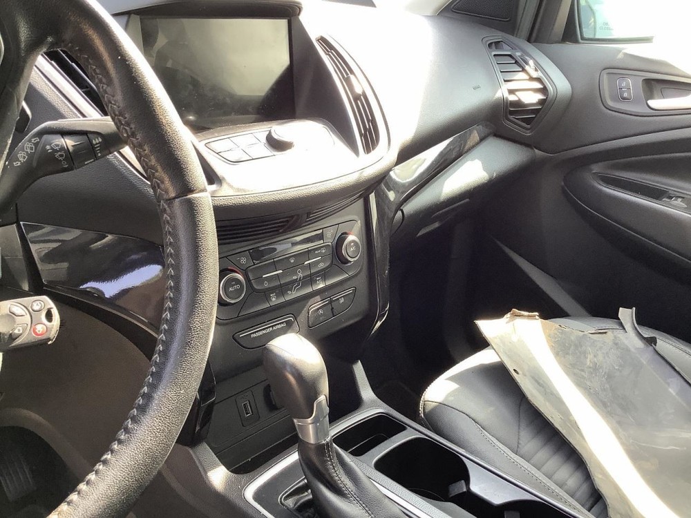 Fuse Box Engine Fits 17 ESCAPE 4696807