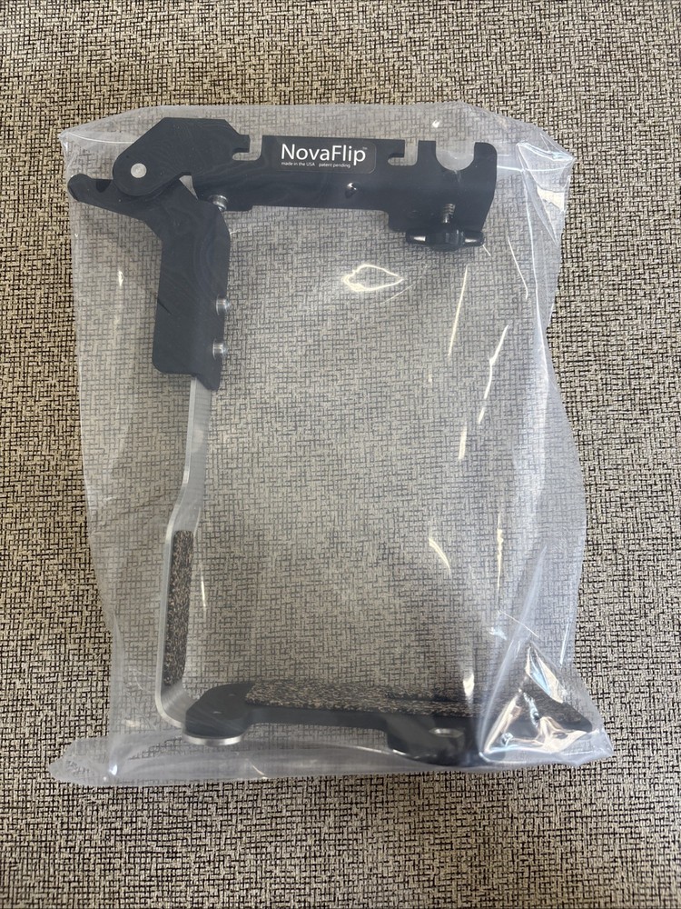 Novaflip Flash Bracket For DSLR cameras