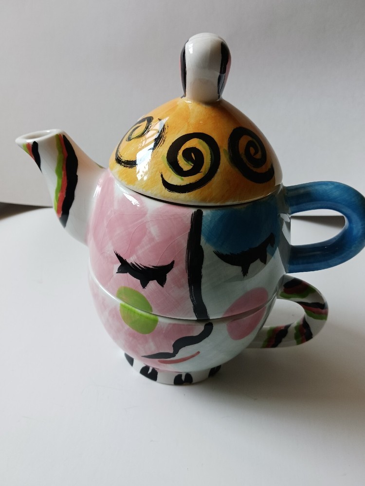 Bella Casa Tea for One Three Piece Set with Stacked Face Design