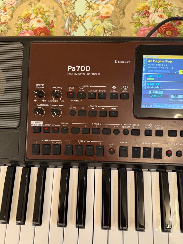 Korg PA700 61 Key Arranger Keyboard
