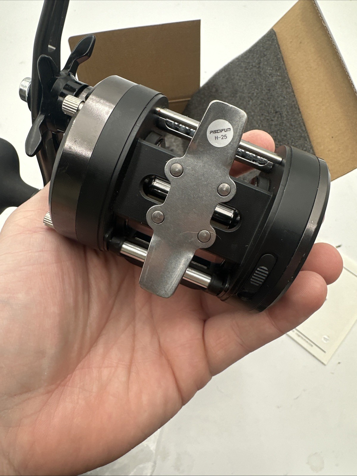 Piscifun Chaos Pro Baitcasting Fishing Reel, CNC Machined Aluminum Body Round Ca