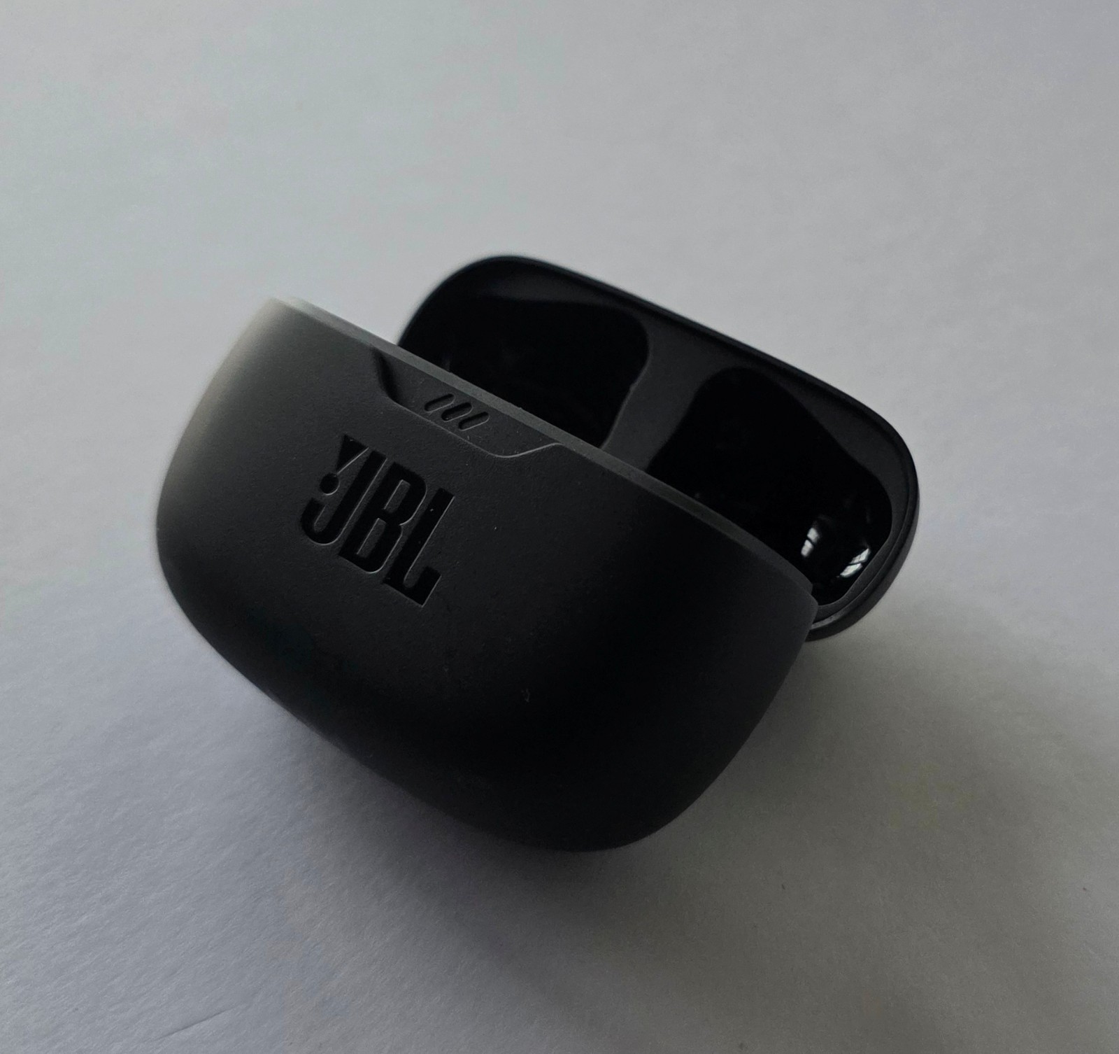 Unused OEM Black CHARGING CASE ONLY for JBL Vibe Beam 2 True Wireless Earbuds