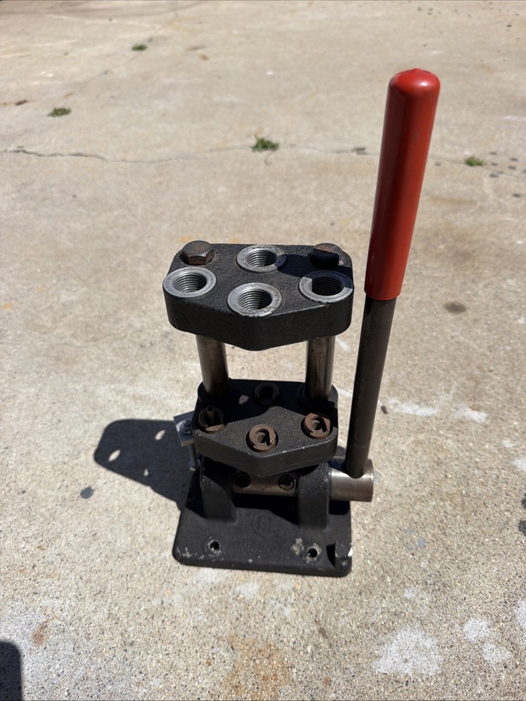 CH RELOADING PRESS - MODEL NO 444 C&H