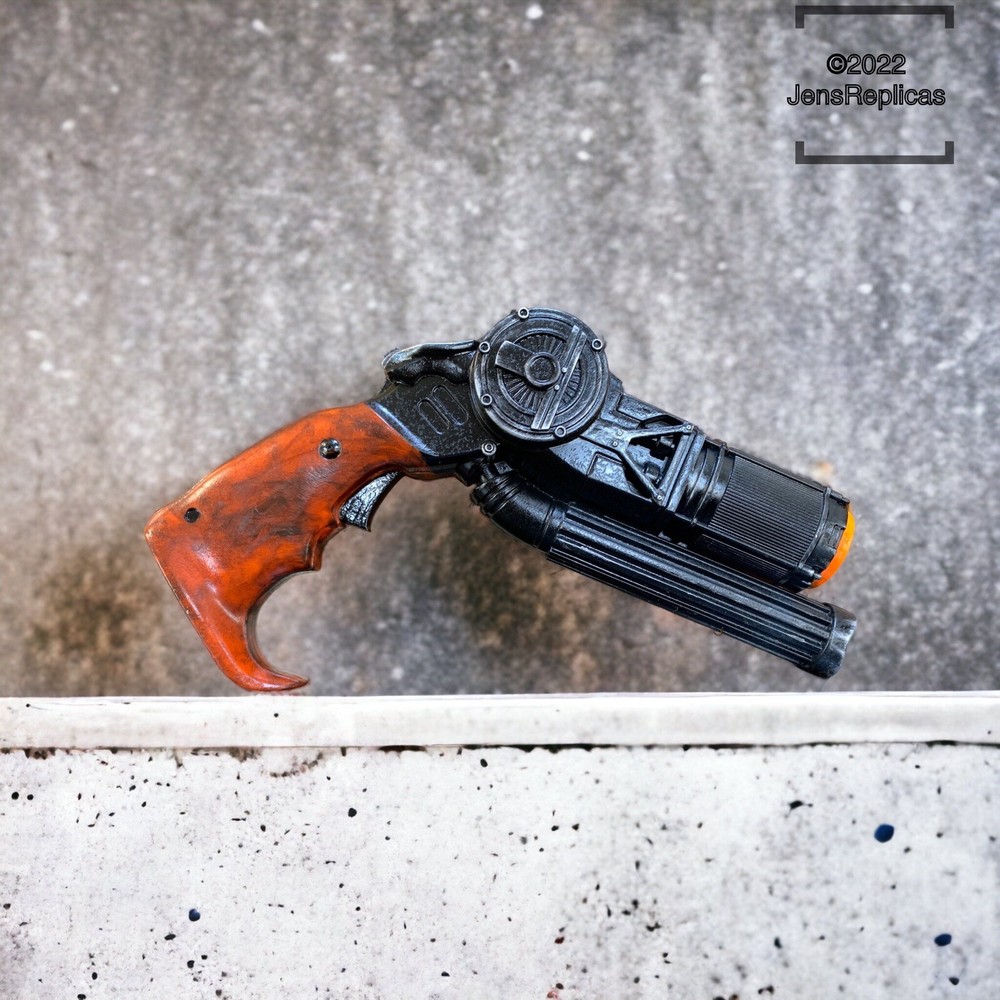Batman Grappling Hook Gun Cosplay Replica Prop Grapple Comic Reproduction Custom