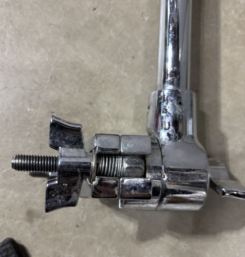 DW Double Adjustable V Clamp Tube