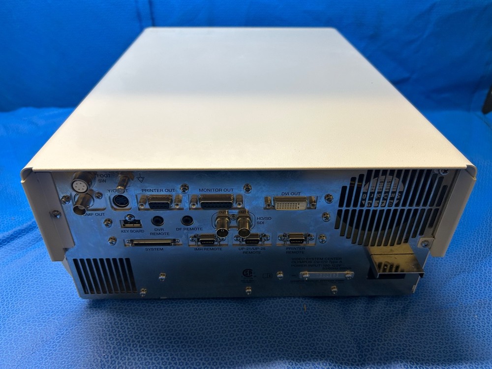 Olympus CV-170 Video Processor/Light Source