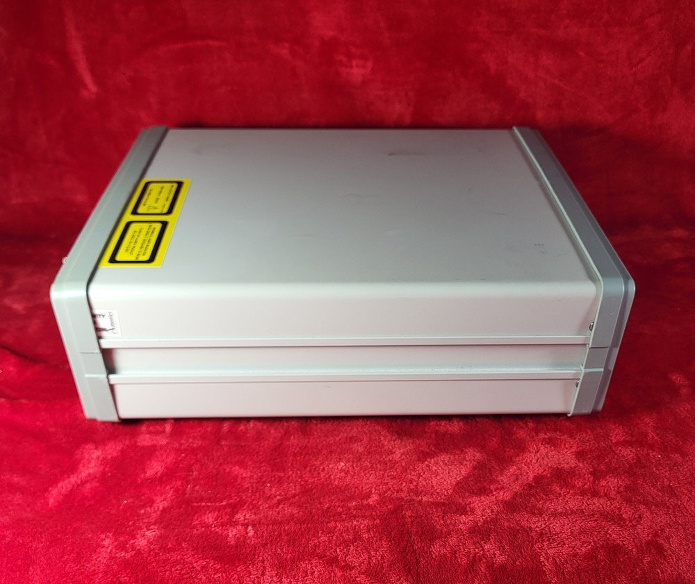 AMONICS AEDFA-DWDM-23-B-FC Fiber Optic Amplifier Overheating problem Powers On