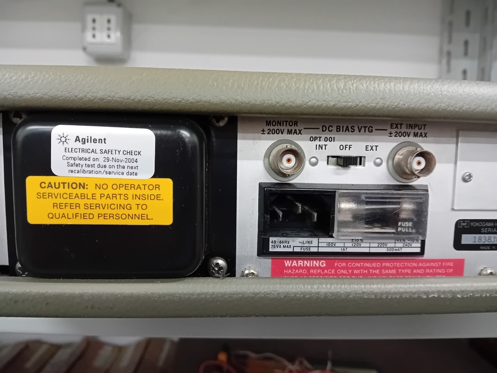 Hewlett Packard HP 4271B LCR meter bridge