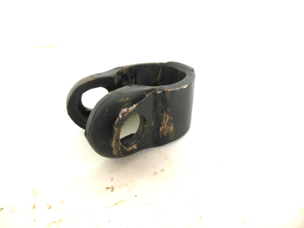 JOHN DEERE TIE ROD CLAMP ASSEMBLY CLAMP RETAINER R28023