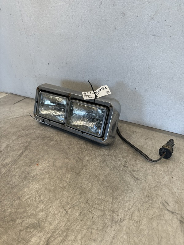 1988 Freightliner FLC Headlight (611-20092)