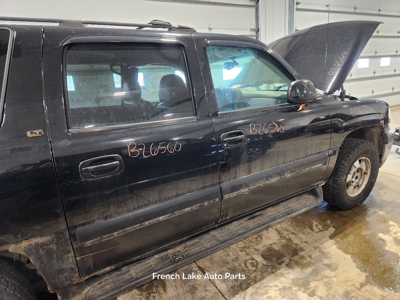 Automatic Transmission 5.3L 4WD 4X4 Fits 2001 SUBURBAN 1500 1327603