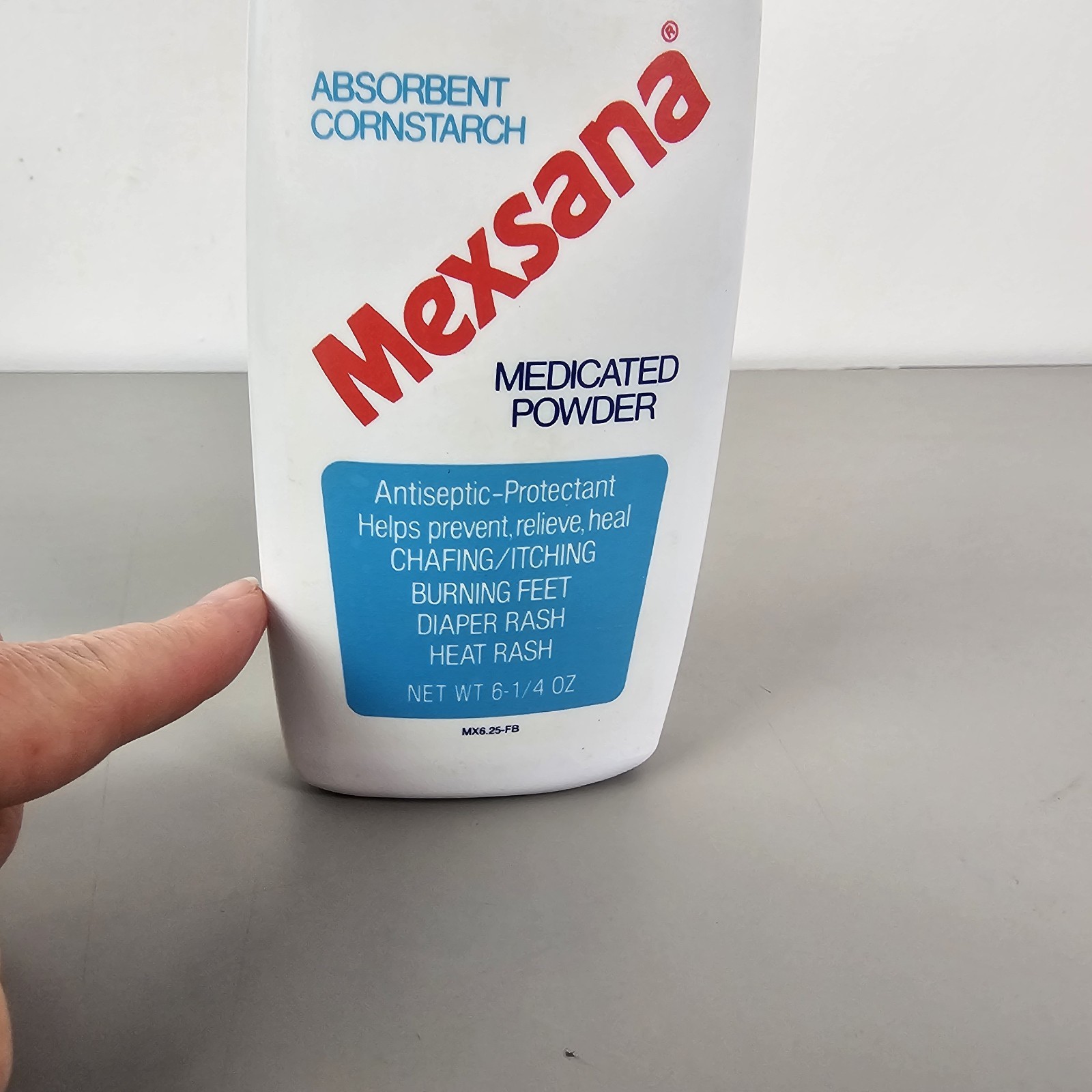 Mexsana Medicated Powder Original Formula Collectible Opened 6 1/4 Oz