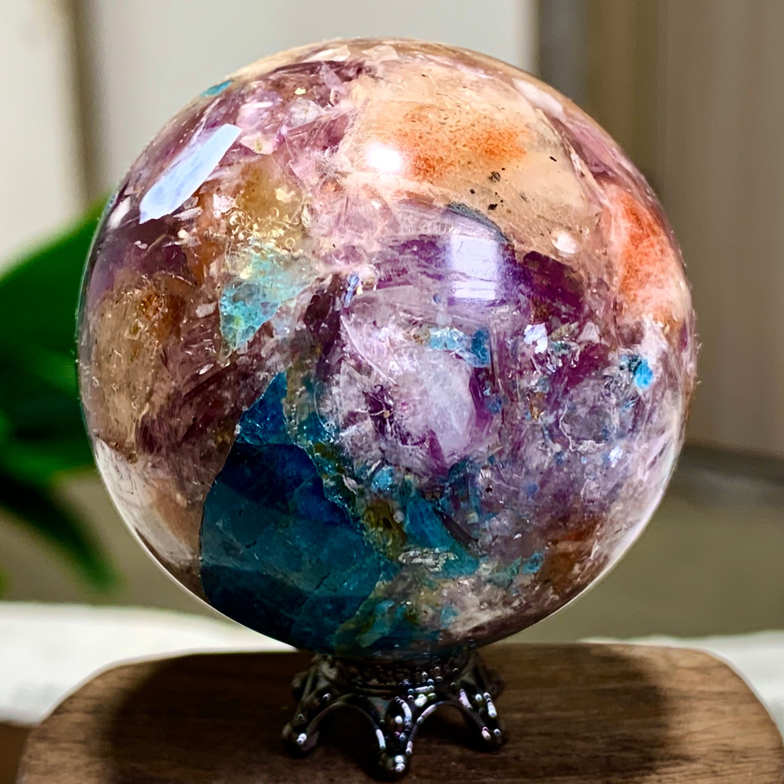 113G Natural Blue Aptite +Sun Stone purple lepidolite Sphere mineral sample