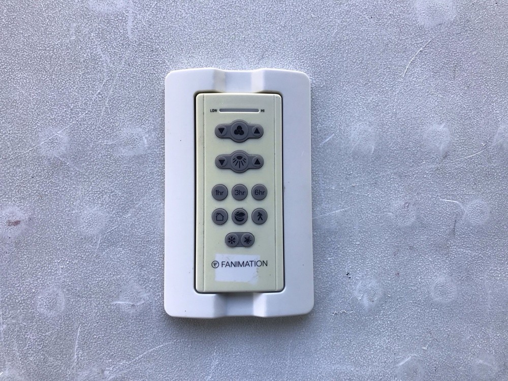 FANIMATION Remote Control W/ Support Plate KUJCE10711