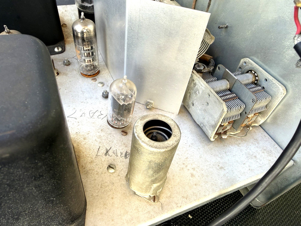 Vintage HeathKit DX-35 Transmitter AS IS-POWERS ON-PLEASE READ