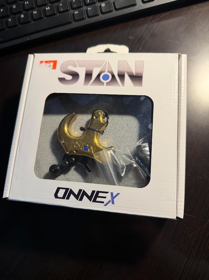 Stan OnneX Thumb Release GOLD