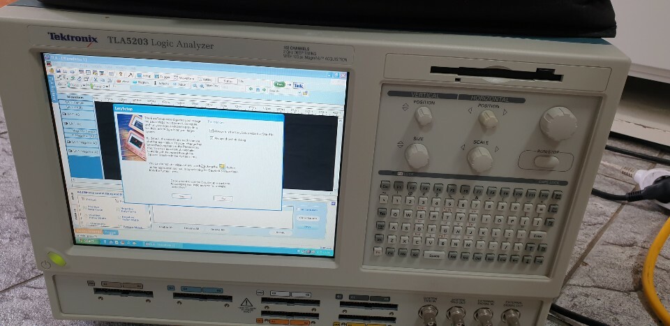Tektronix TLA5203 102 Channel Logic Analyzer[#A07]