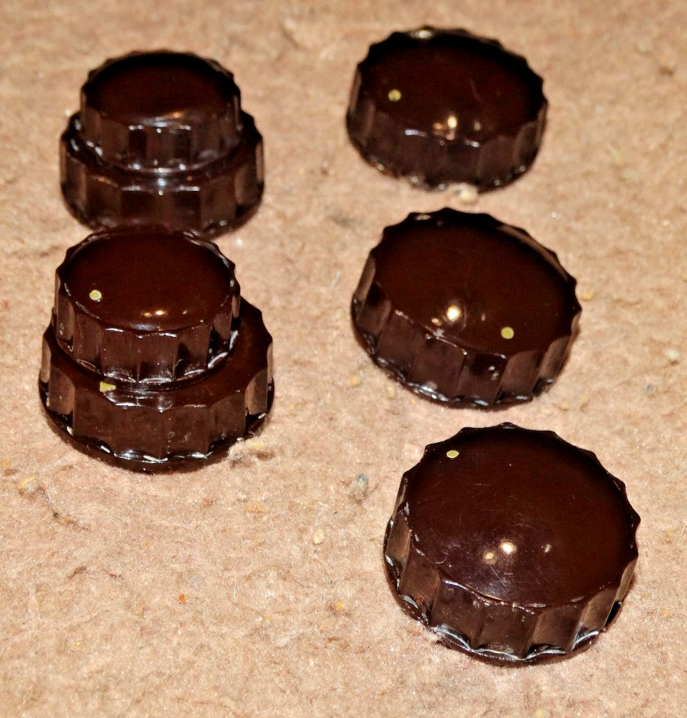 ZENITH High Fidelity Model #61 6 Piece Brown Fluted Knob set Very Good Condition