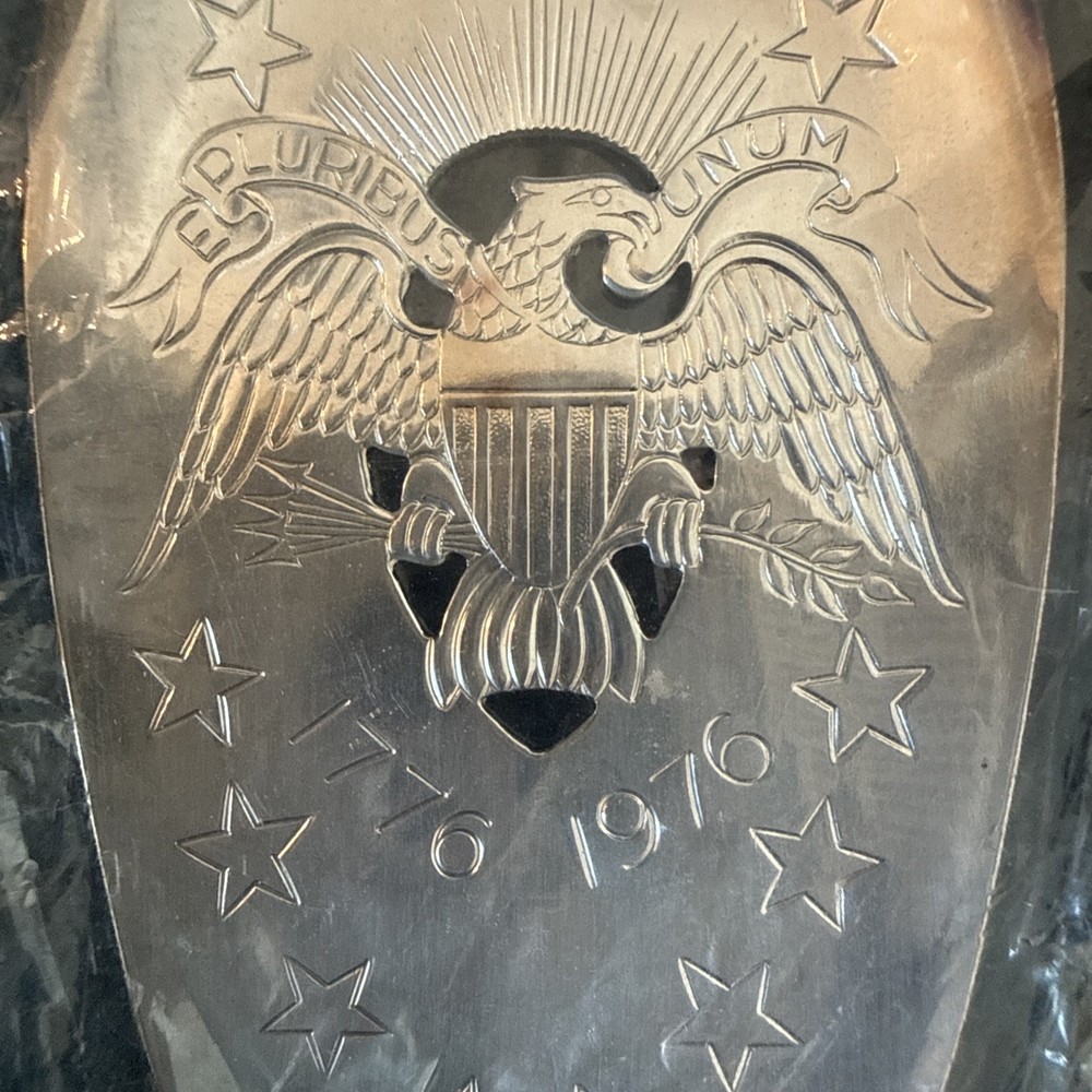 Bicentennial Pie Server 1776-1976 Silver Plated Rogers Oneida Ltd Eagle Motif