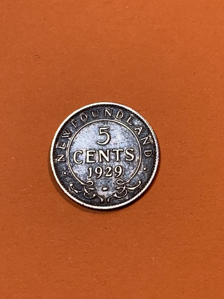 1929 Newfoundland Silver 5 Cents (A2327)