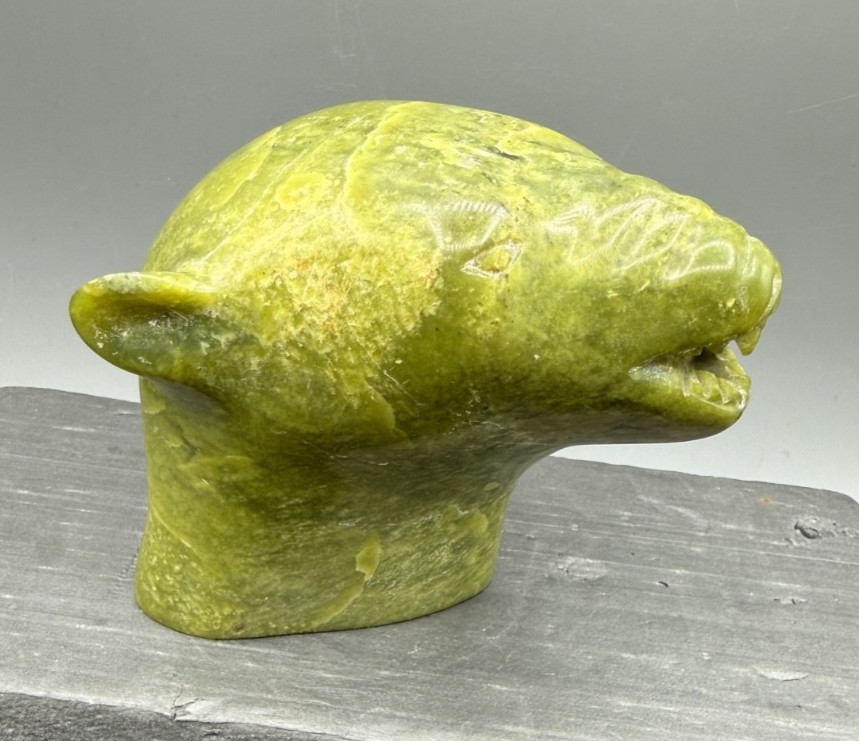INUIT CARVED BEAR HEAD BY MOSHE KELLY carved serpentine