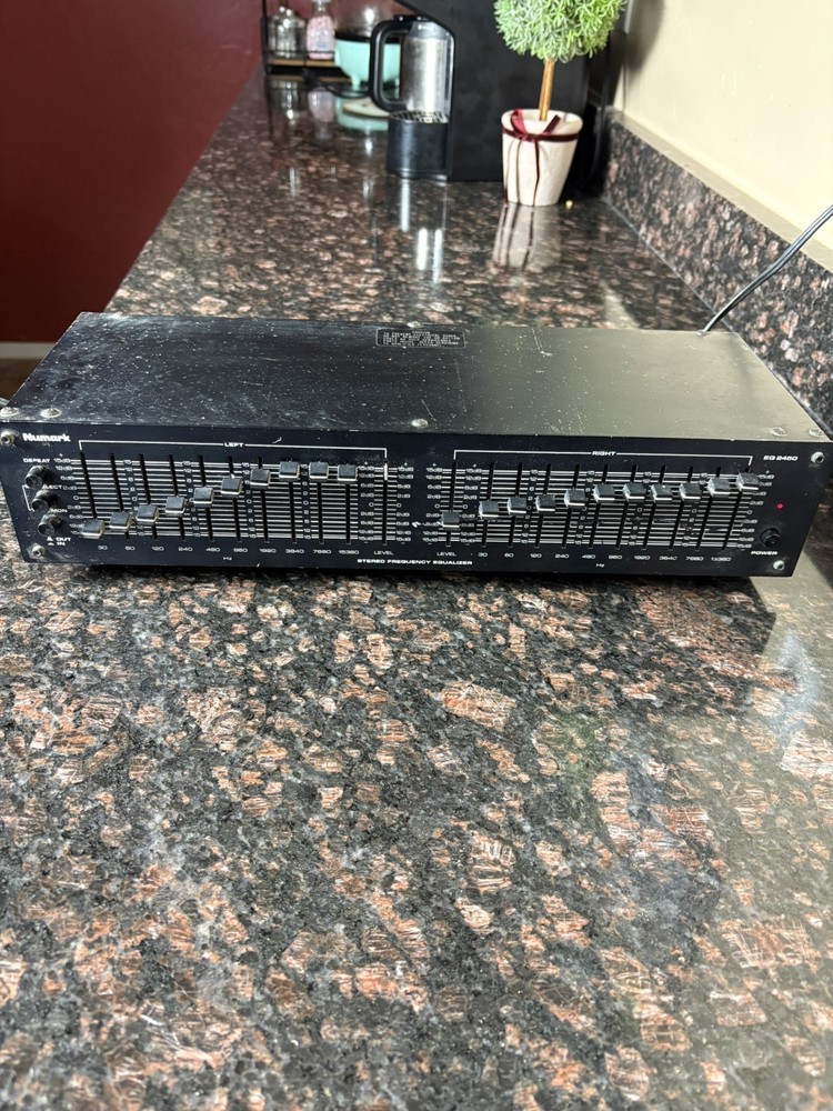 NUMARK EQ 2450 10 BAND STEREO FREQUENCY EQUALIZER,