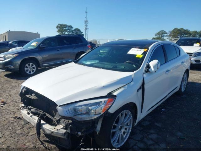 K900 2015 Glove Box 5028341