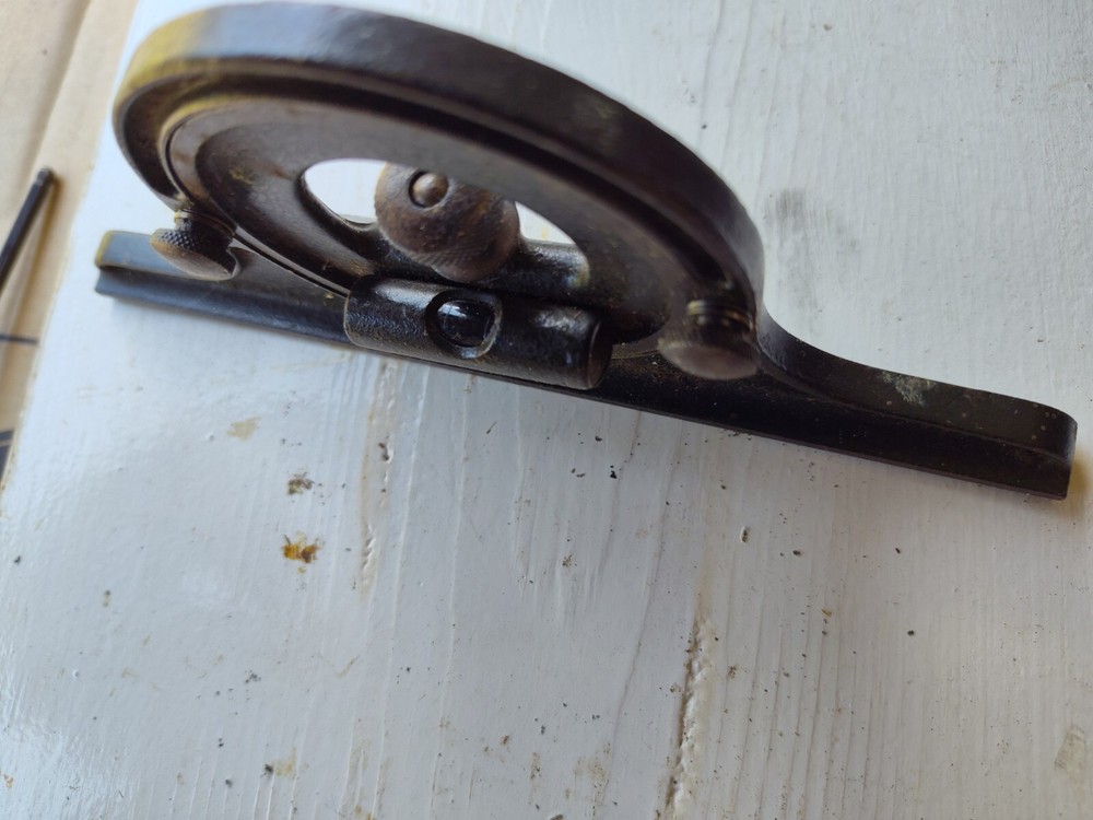 Bubble Protractor 1 degree divisions