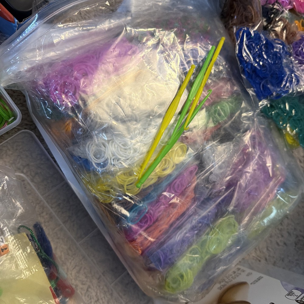 Huge Rainbow Rubber Bands Lot Includes Rainbow Loom Kit