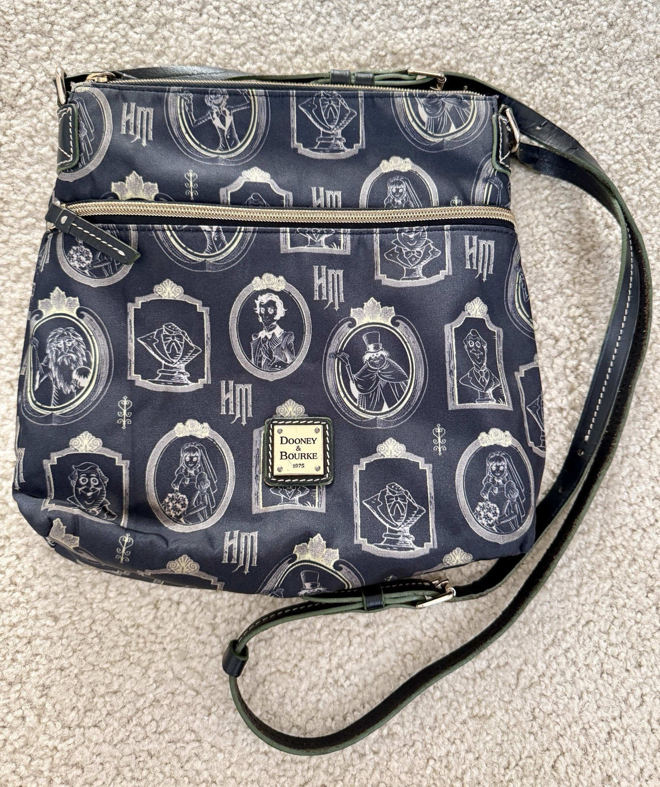 Disney Dooney & Bourke Haunted Mansion Portraits Shopper Crossbody Bag Purse