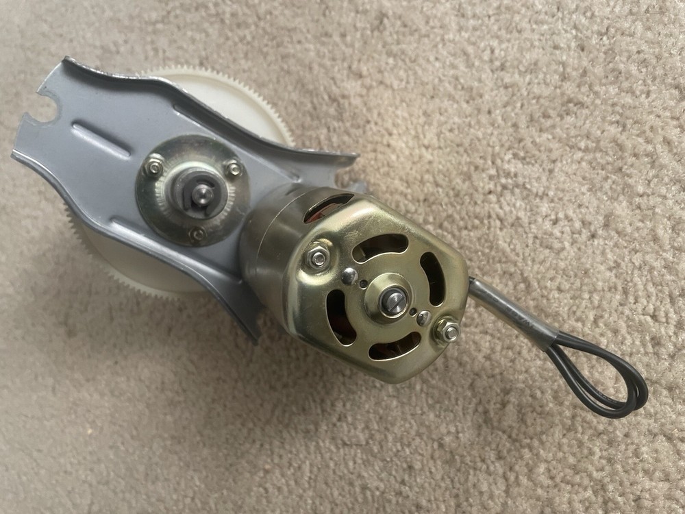 Hamilton Beach Emmie 544 - 1 Food Processor Replacement Motor & Gear Train