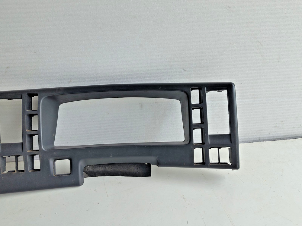 Isuzu N75.190 2014 Dashboard Panel Trim No Damage Or Broken Clips
