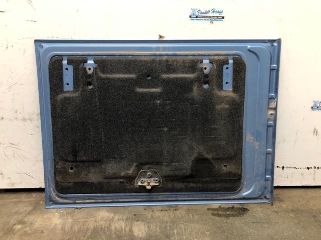 Volvo VT Right/Passenger Sleeper Door - Used