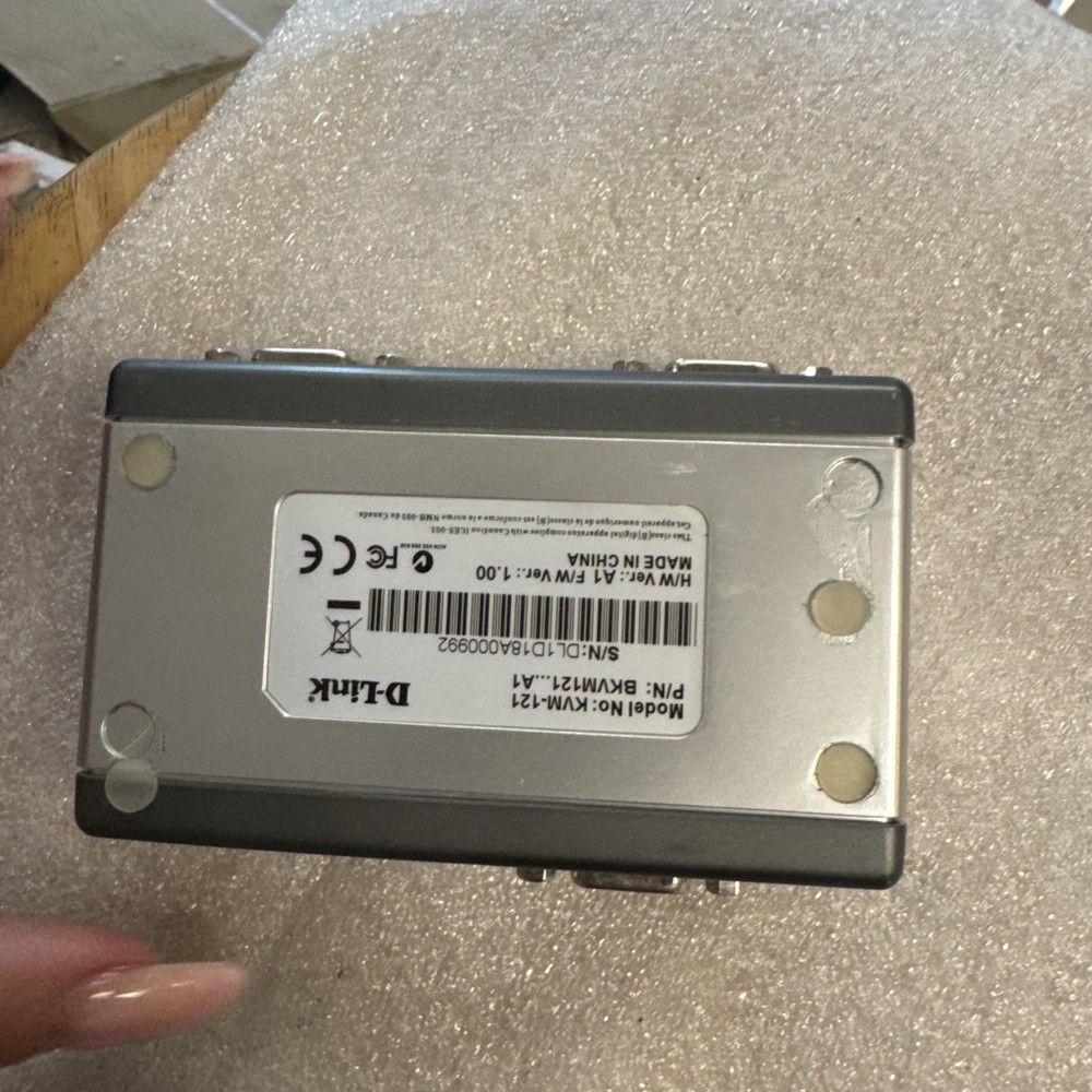 D-Link (KVM-121) 2-Port Switch