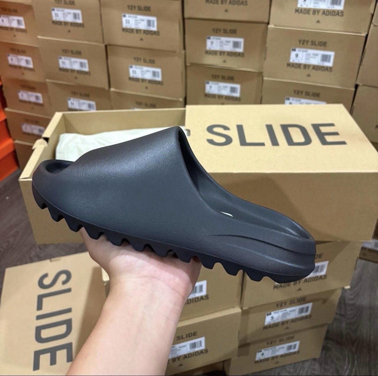 YEEZY SLIDES ONYX - 7-12 🚨Fast Shipping🚨