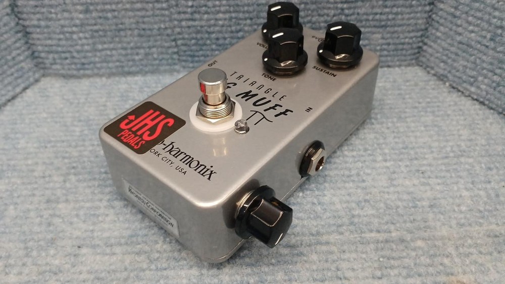 JHS/ELECTRO-HARMONIX EHX TRIANGLE MUFF ILLUMINATI EFFECTOR 673077