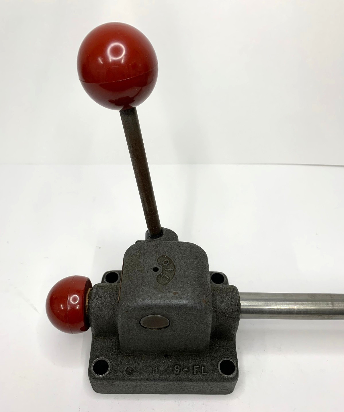 Heinrich Grip Master 9-FL Clamp Fixture With 3/8" Mounting Holes