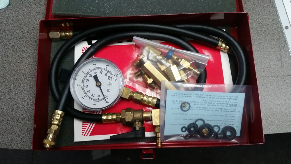 Deluxe Fuel Injection Set with Case - NEW