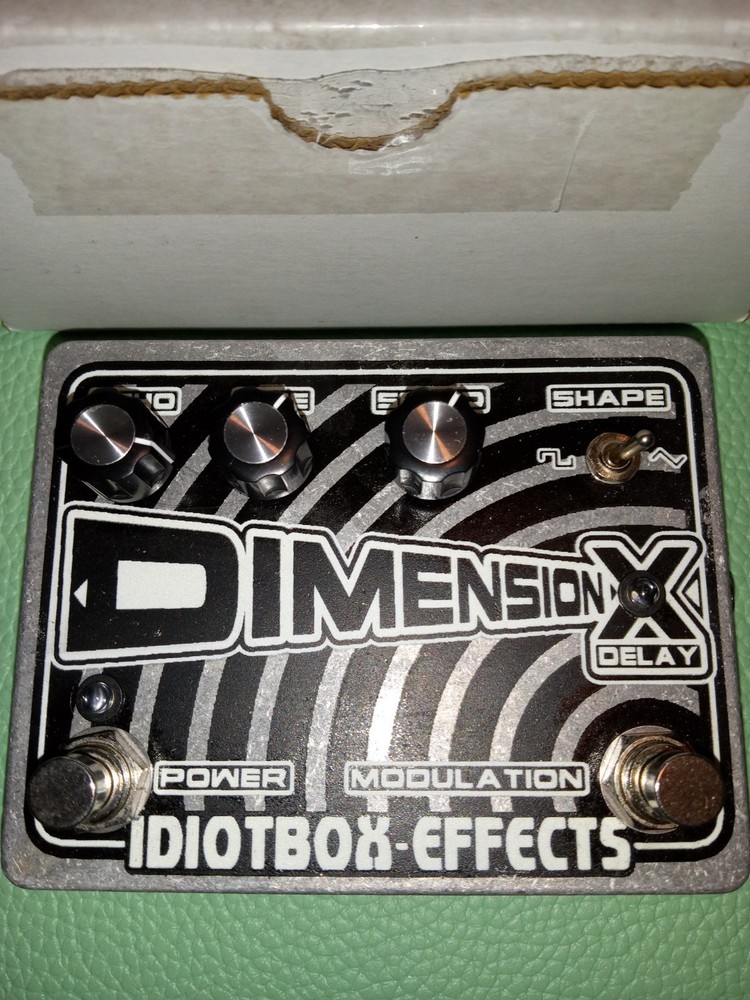 Idiotbox effects dimension x delay