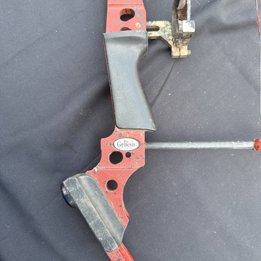 Genesis Archery Pro Compound Bow (Right Hand, Red)